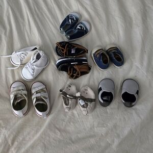7 baby boy shoes (lot, all together)